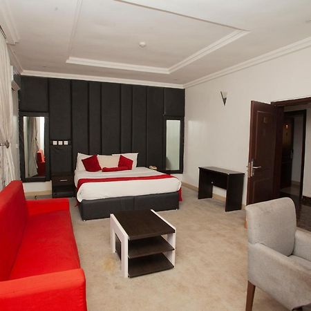 Grand Palazzo Hotel Gwarimpa Abuja Kültér fotó