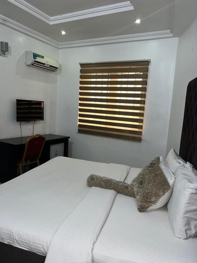 Grand Palazzo Hotel Gwarimpa Abuja Kültér fotó