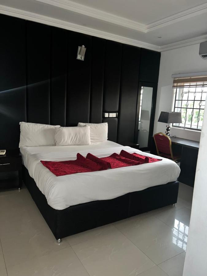 Grand Palazzo Hotel Gwarimpa Abuja Kültér fotó