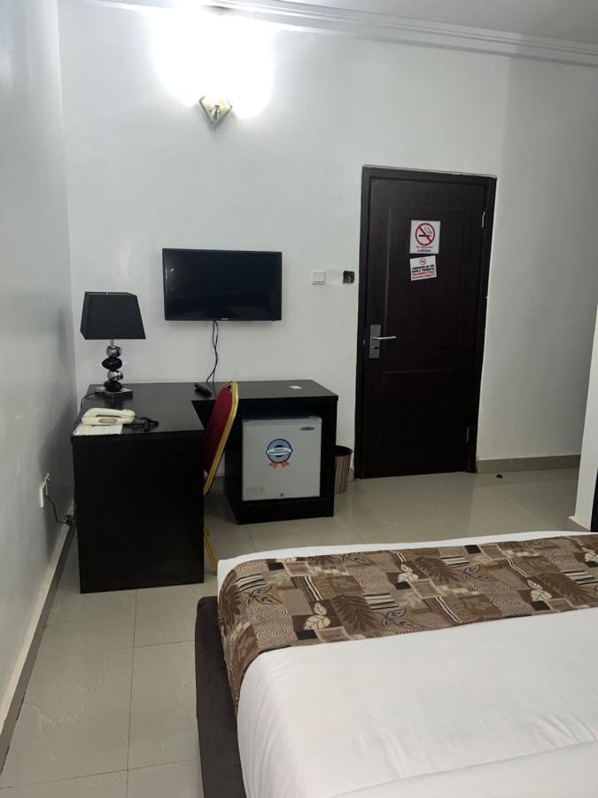 Grand Palazzo Hotel Gwarimpa Abuja Kültér fotó